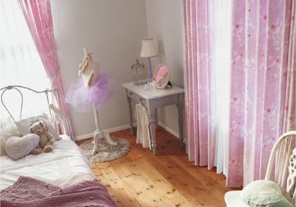 ローラアシュレイ Laura Ashley | CURTAIN MART